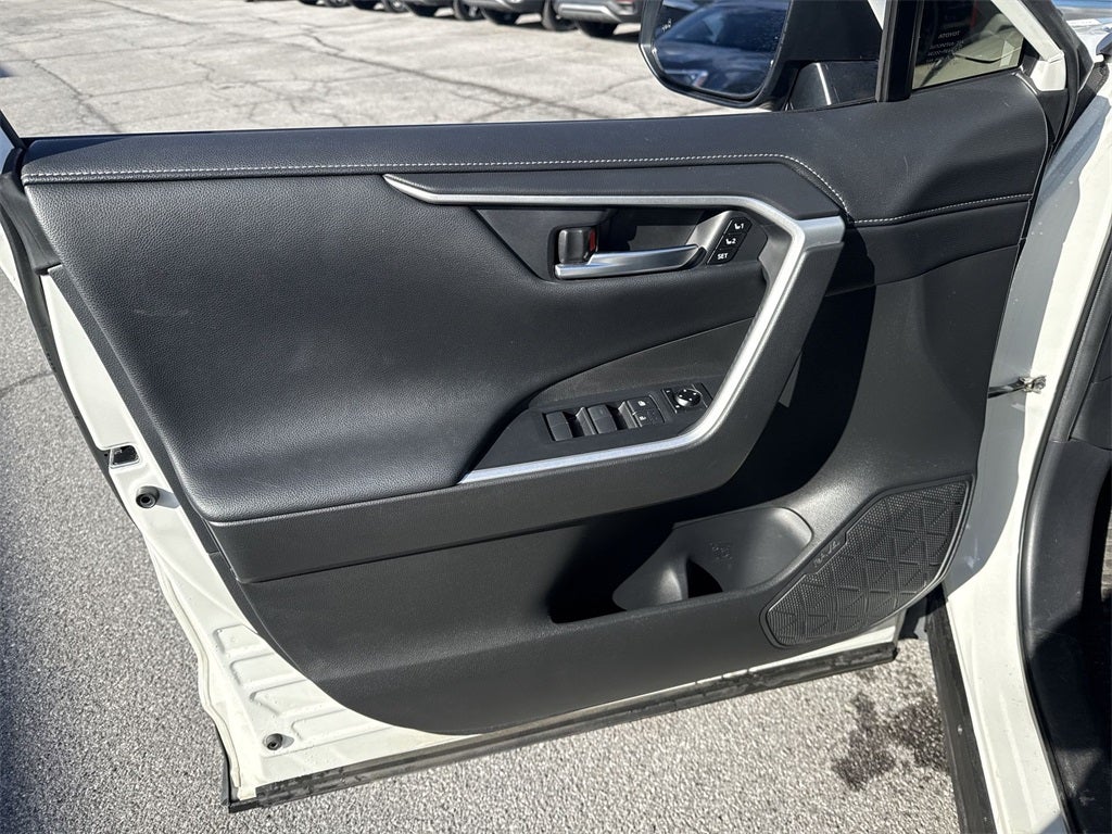 2020 Toyota RAV4 Limited