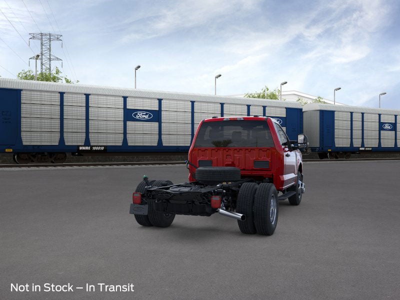 2026 Ford Chassis Cab F-350® XLT
